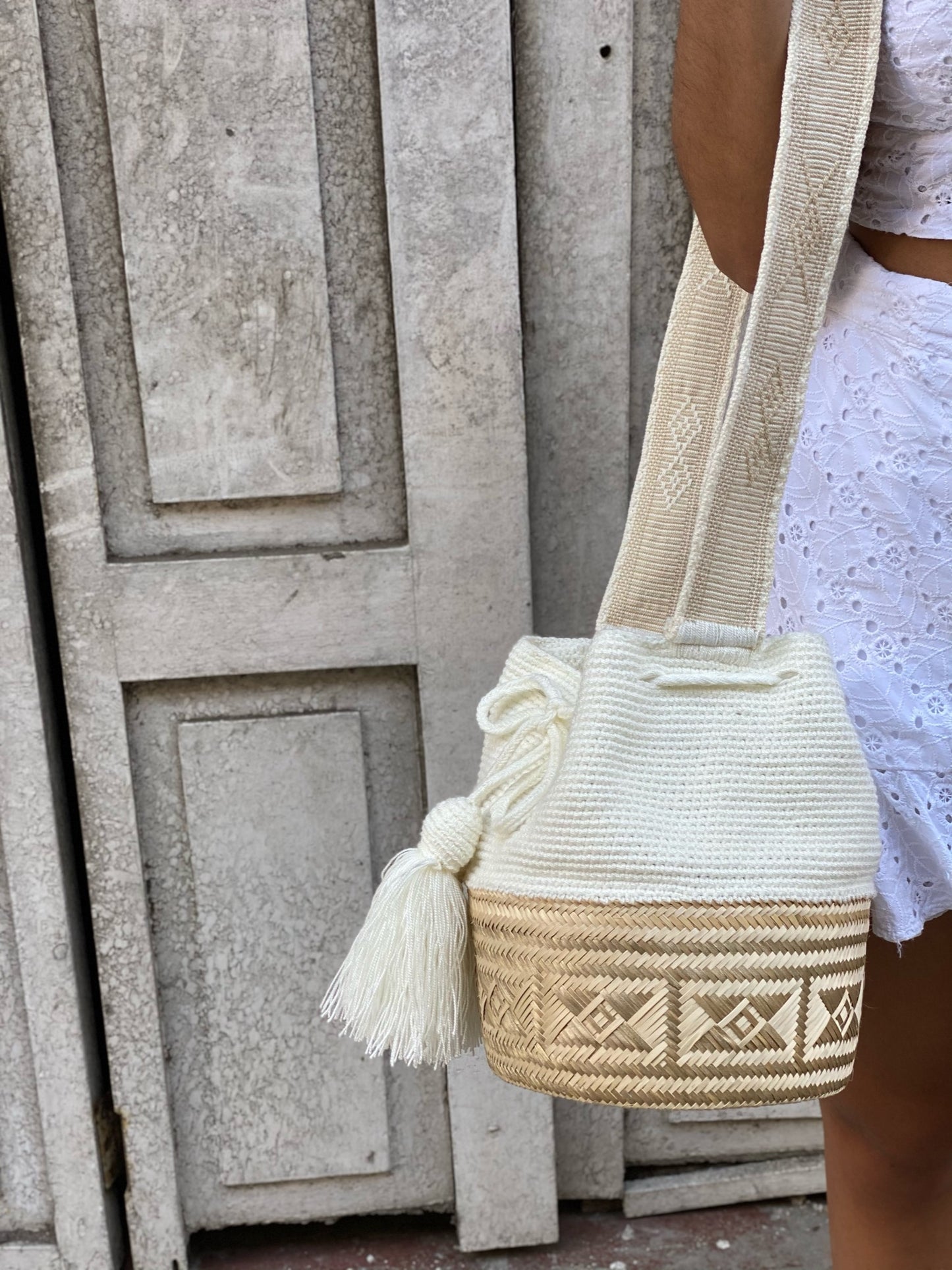 Canasto Especial Blanco Hueso